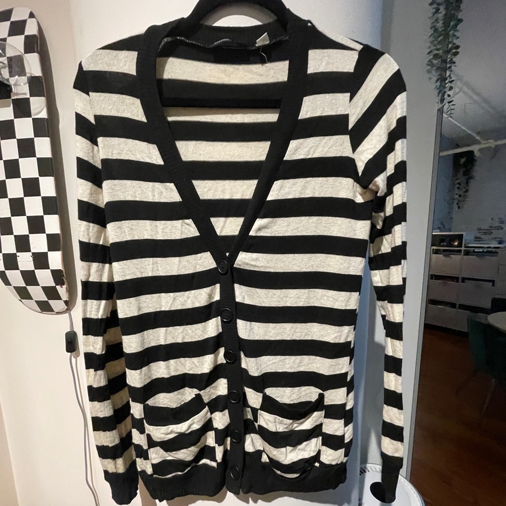 Urban outfitters BDG cardigan. Striped pattern.